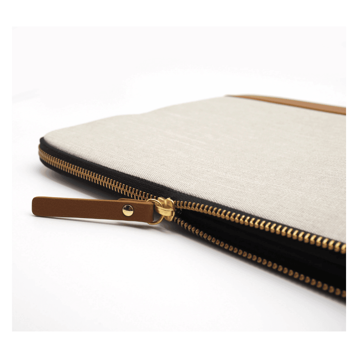 Laptophoes 15" Koffiegrijs – Waterdicht & gerecycleerd - Casyx