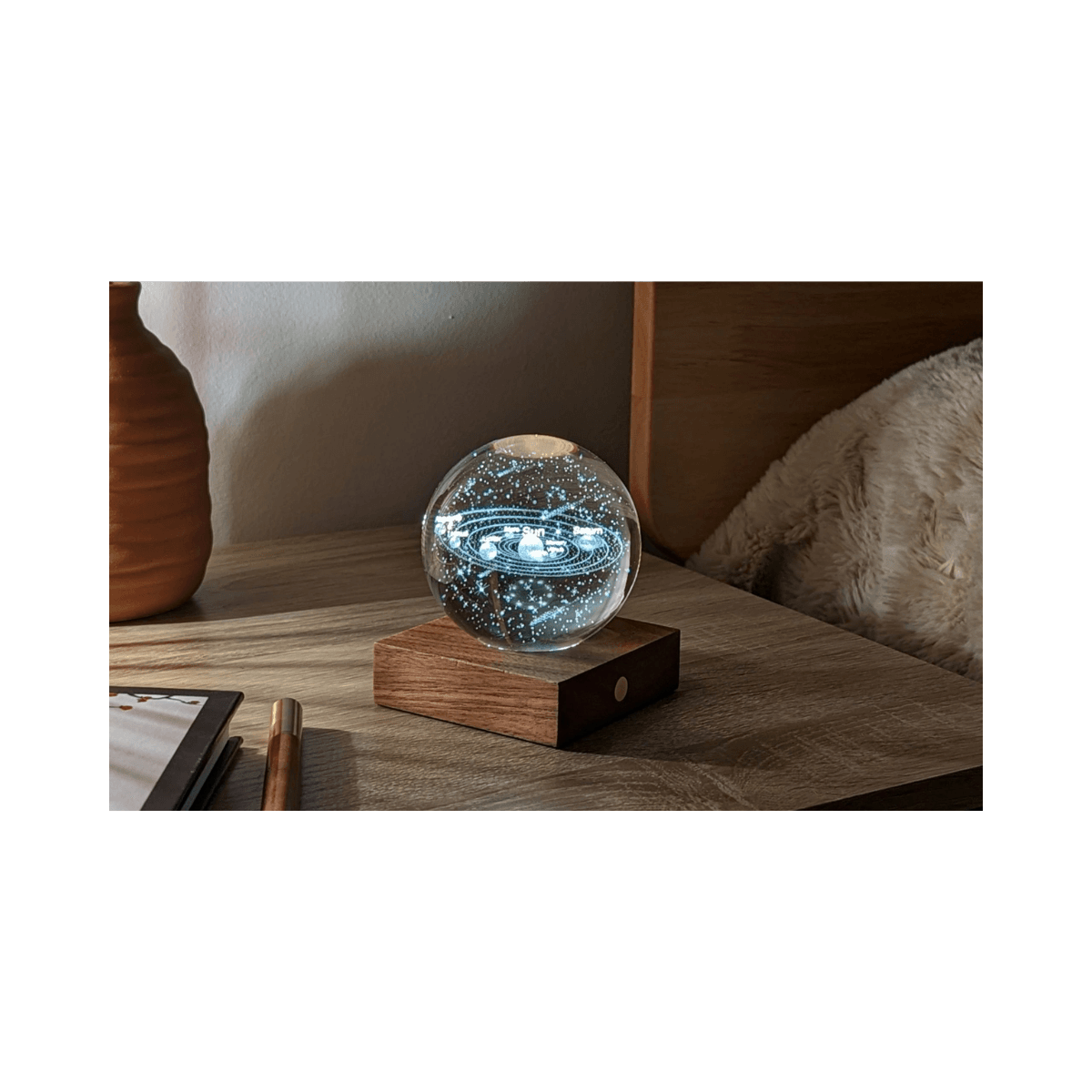 Lumière AMBER CRYSTAL Solar system